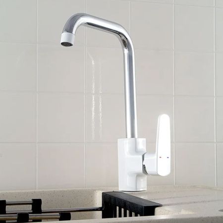 Смеситель для кухни монокомандный  белый с хромом  Potato Эверест B40-0277