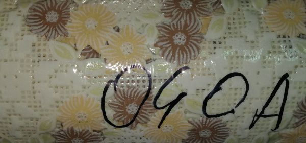 Клеенка ажурная "Лейс" 040С (венок беж.) (1,32х22м)