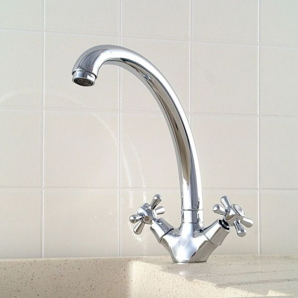 Смеситель для кухни двухручковый  хром  Potato Эверест B42-301