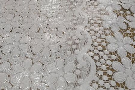 Клеенка ажурная "Лейс" 118Д (бел.цветы) (1,32х22м)