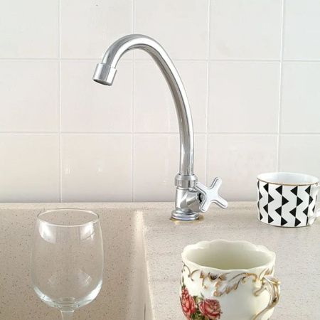 Смеситель для кухни одноручковый на одну воду хром  Potato Эверест B41-350