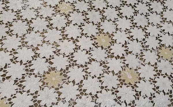 Клеенка ажурная "Лейс" 062С (беж.цветы) (1,32х22м)